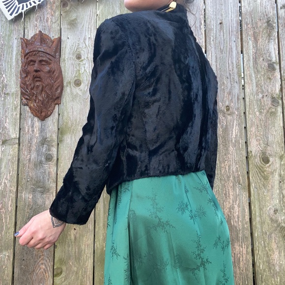 • v i n t a g e • cropped faux fur jacket - Picture 5 of 7
